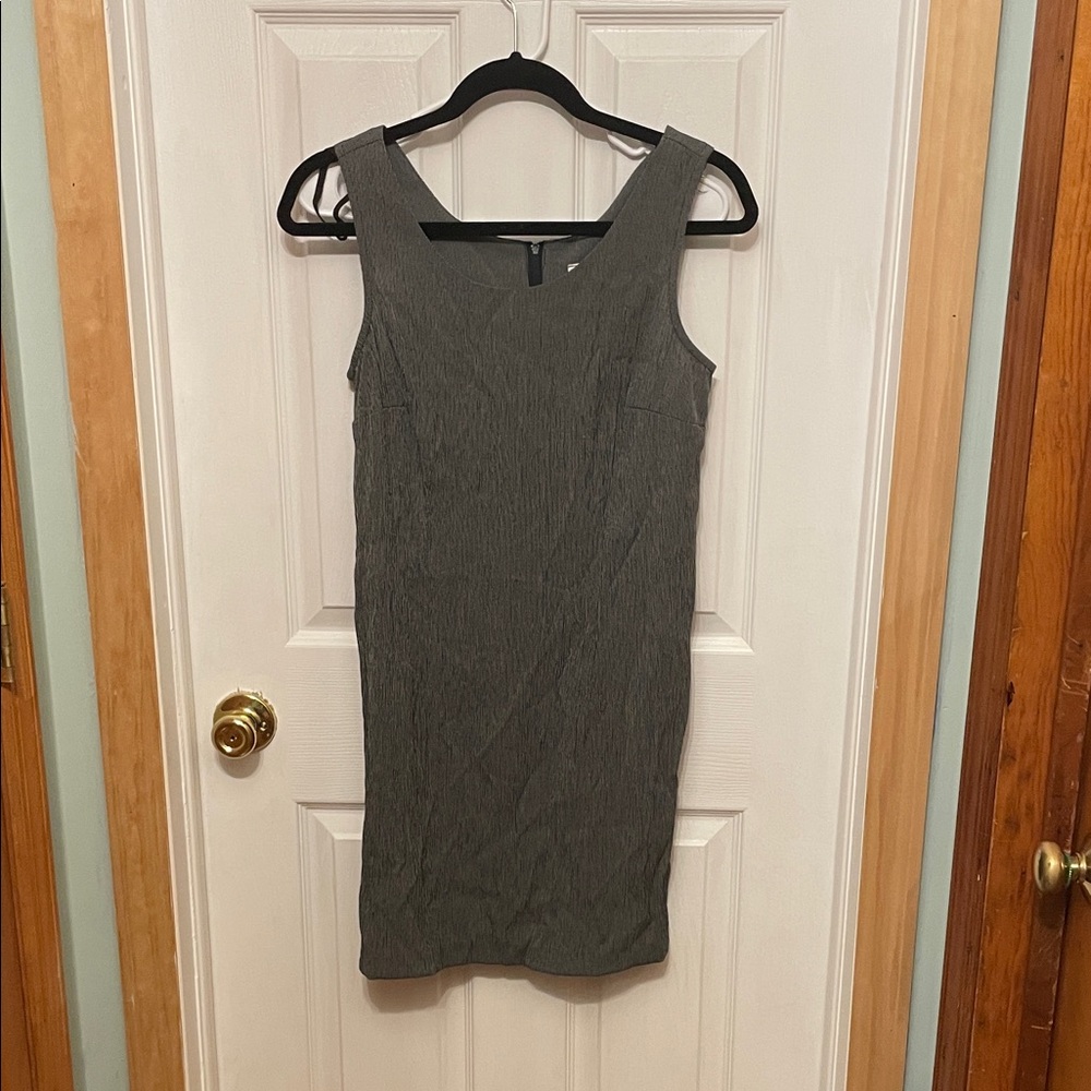 Sleeveless Gray Sheath Dress